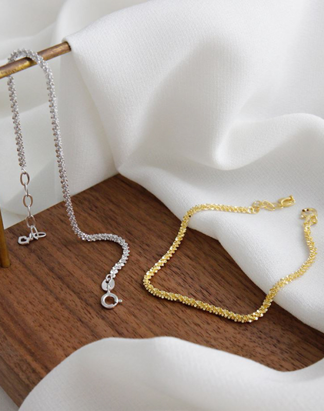 GABRIELLA Gold Chain Bracelet