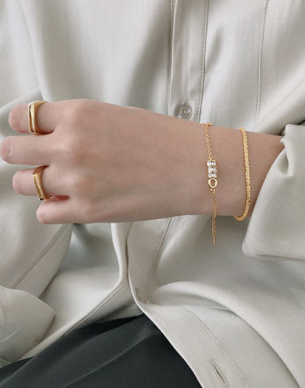 GABRIELLA Gold Chain Bracelet