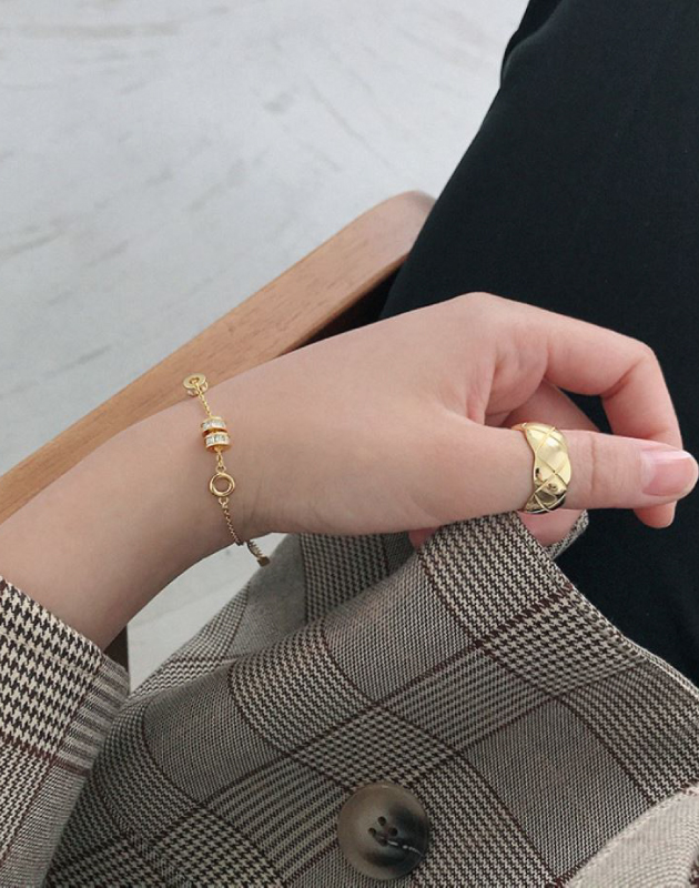 LUCKY Gold Bracelet