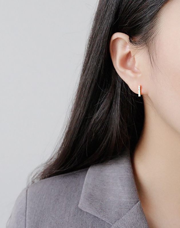 ABBY Gold Vermeil T-Bar Earrings