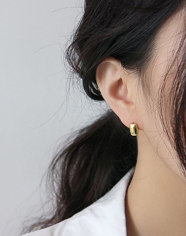 IDA Gold Vermeil Stud Earrings