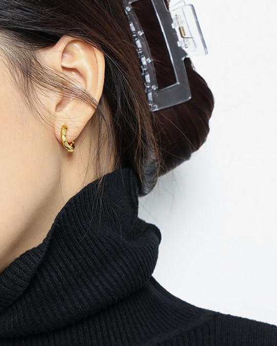 KIARA Gold Vermeil Hoop Earrings