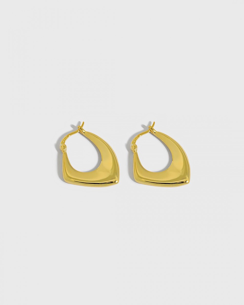 Kira Gold Hoop Earrings