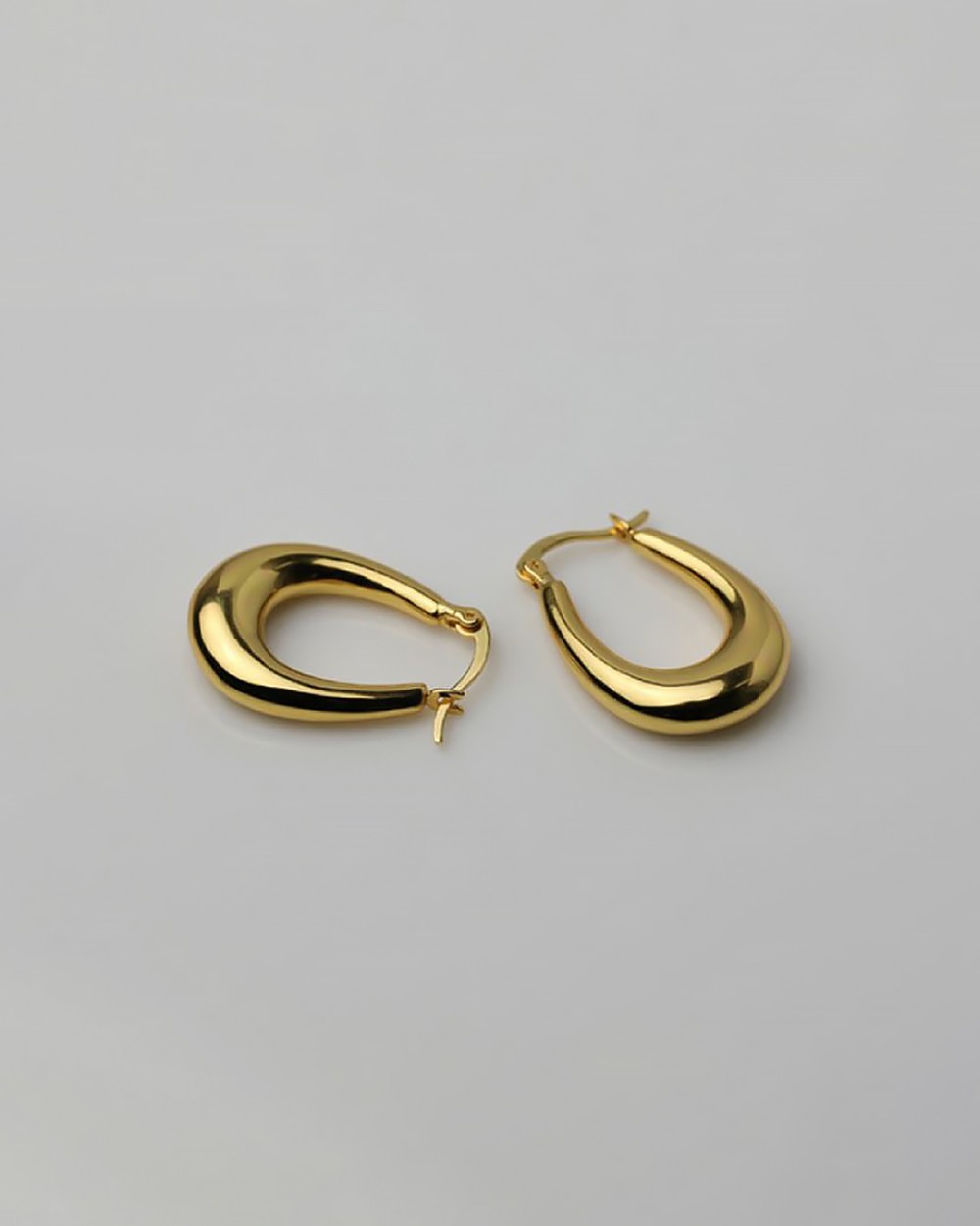 Lyra Pearl Hoop Earrings