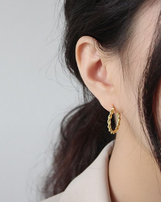 MADELINE Gold Vermeil Hoop Earrings