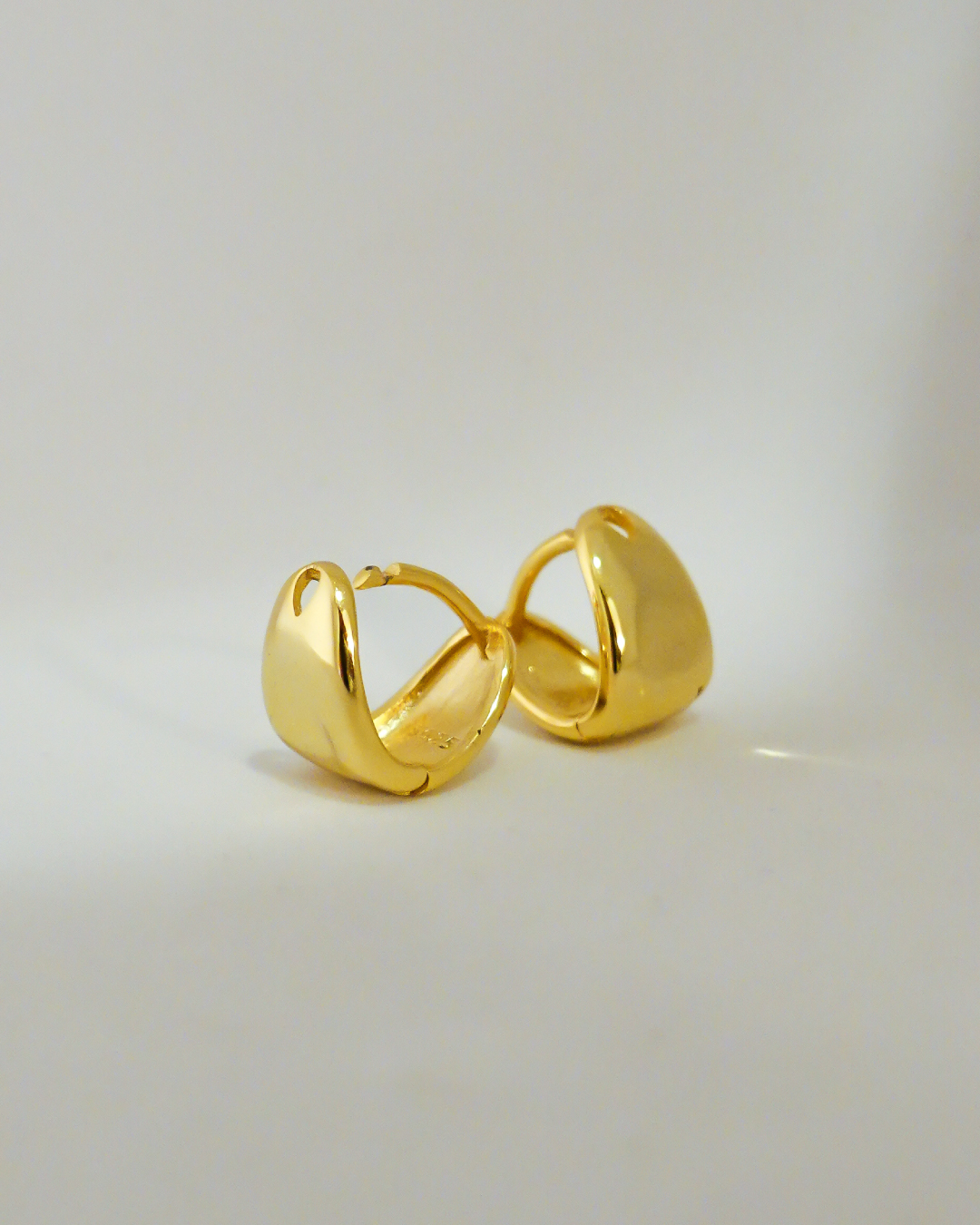 18k Gold Vermeil Dream Lover Huggies main image 0