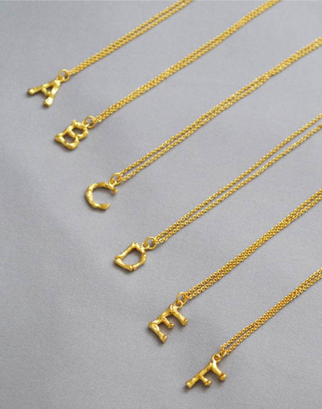 ALPHABET Necklace | Letter U ALPHABET Necklace | Letter U