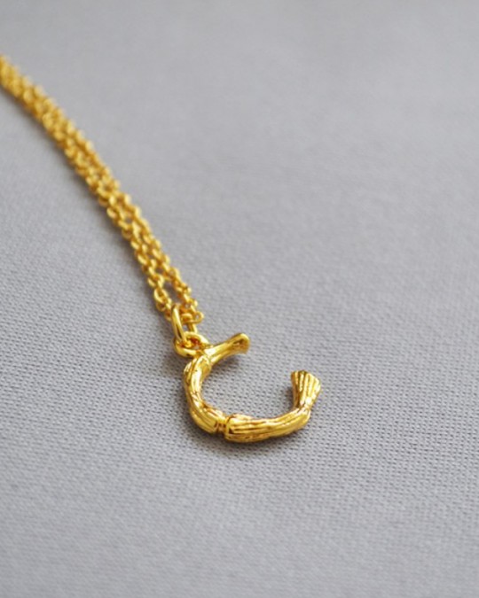 ALPHABET Necklace | Letter C