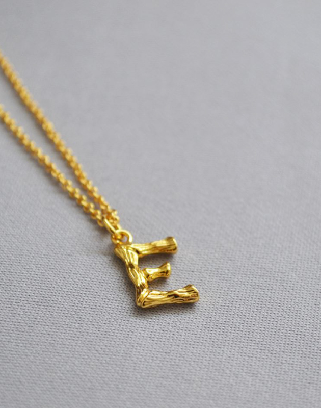 ALPHABET Necklace | Letter E