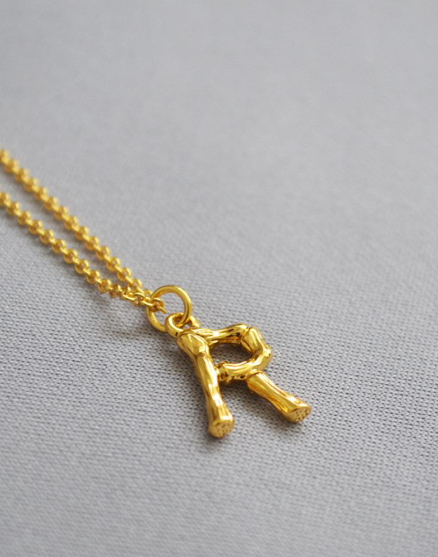 ALPHABET Necklace | Letter R