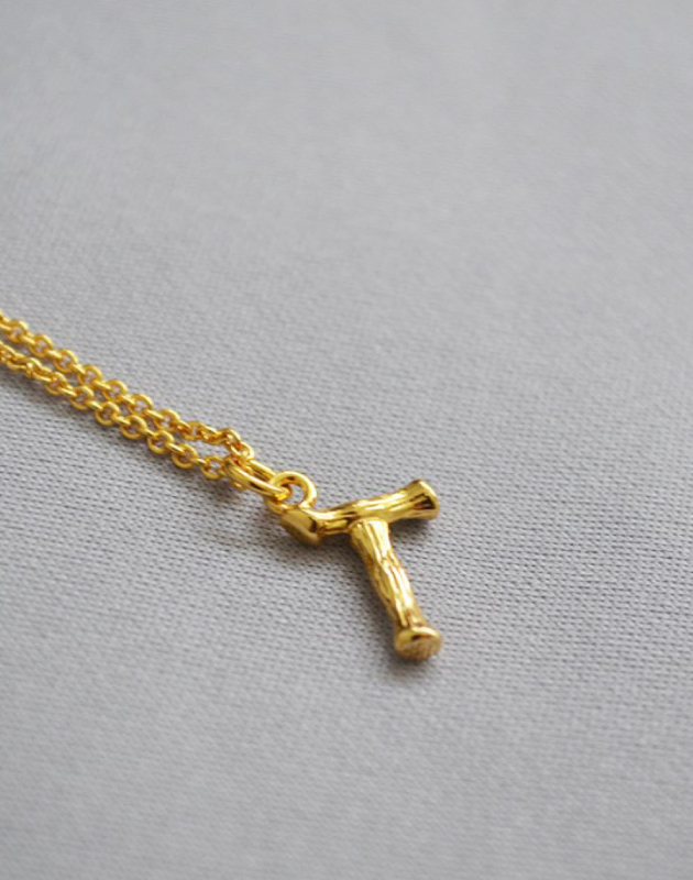 ALPHABET Necklace | Letter T
