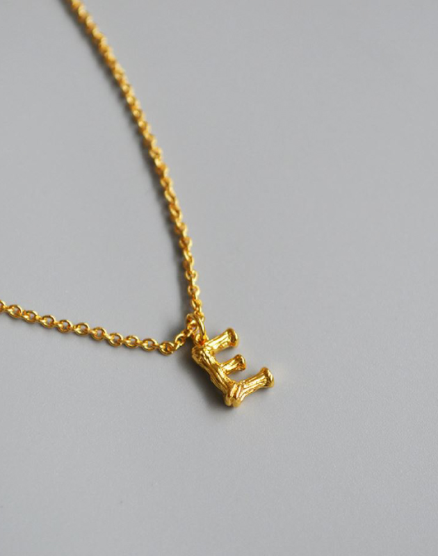 ALPHABET Necklace | Letter E