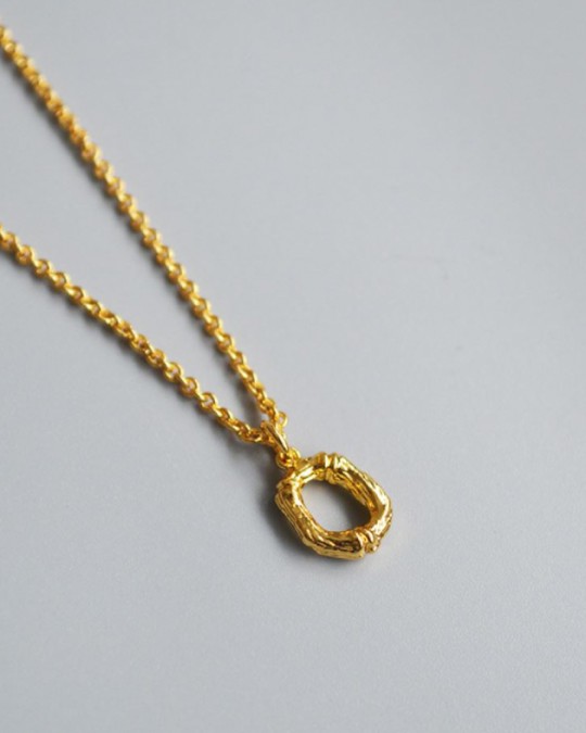 ALPHABET Necklace | Letter O