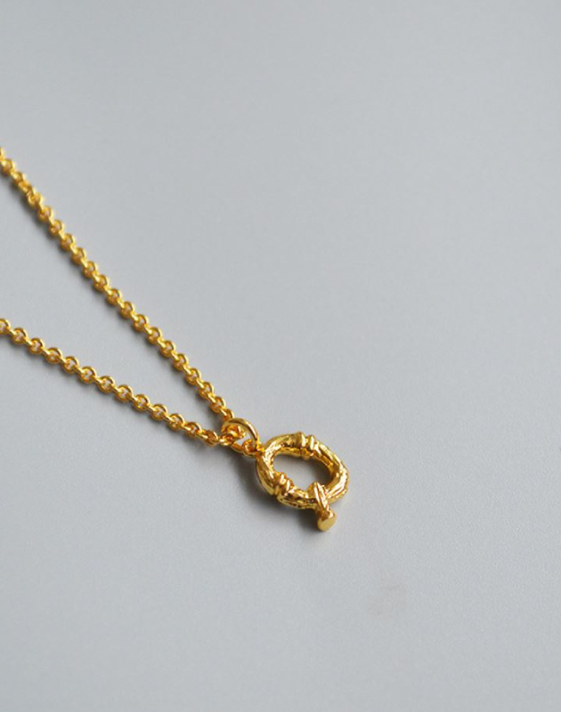 ALPHABET Necklace | Letter Q