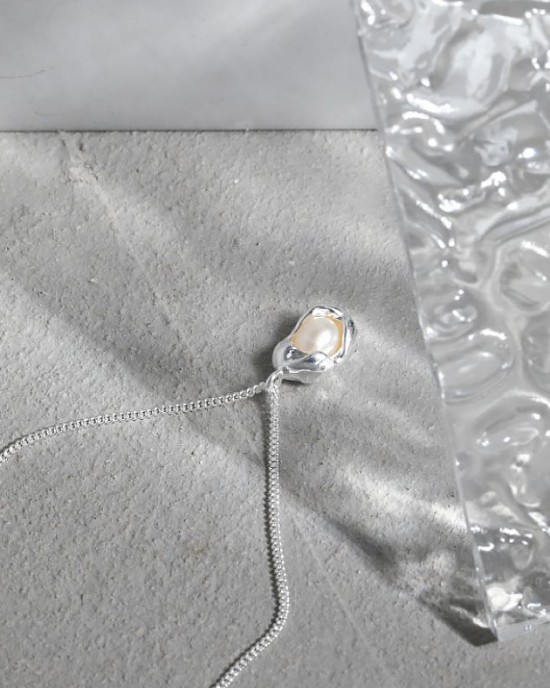 ORIANA Silver Pearl Necklace
