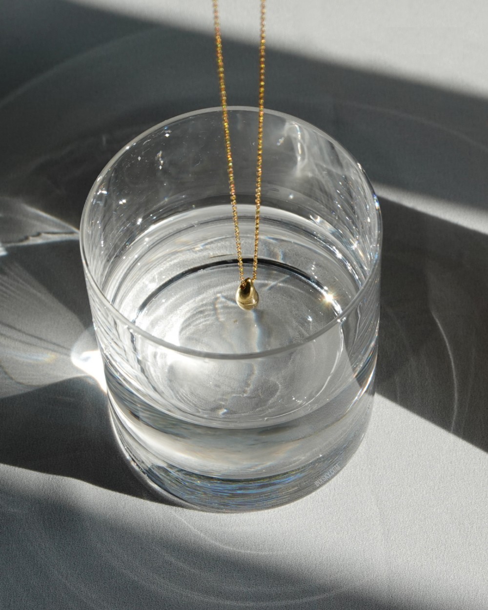 18Kt Rose Gold Plated With Dangling Teardrop Charm Necklace For Women main image 0
